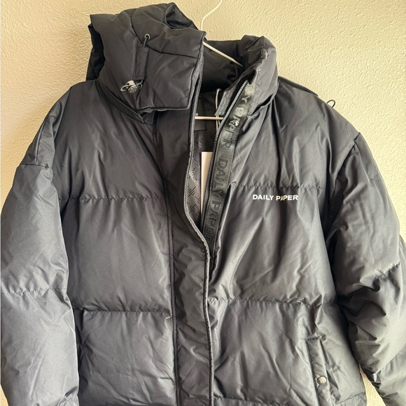 DAILY PAPER The Nicole Puffer in Black - Picture 5 of 11